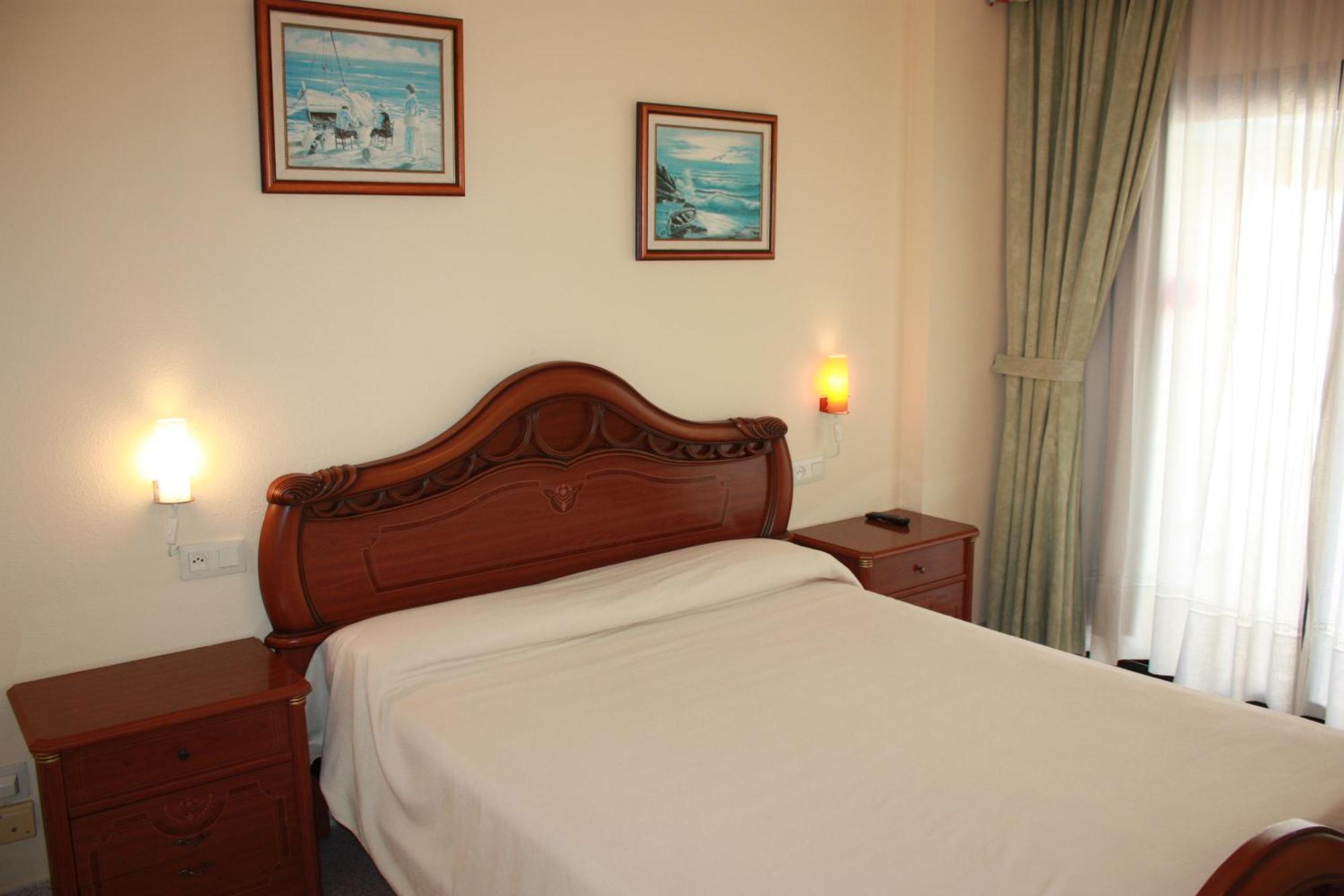 Apartamentos Aventura Salou Camera foto