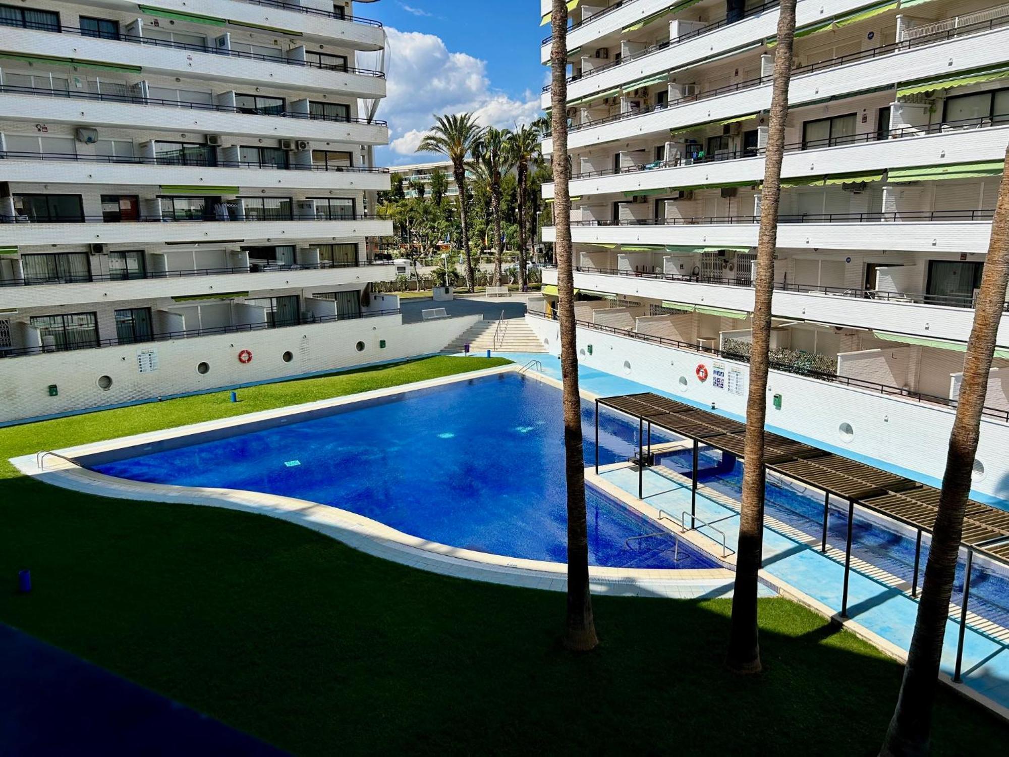 Apartamentos Aventura Salou Esterno foto