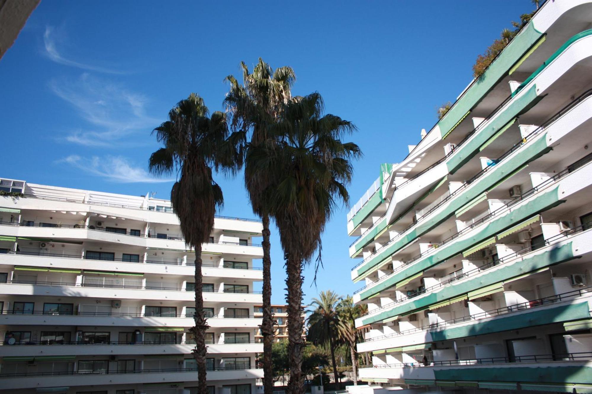 Apartamentos Aventura Salou Esterno foto