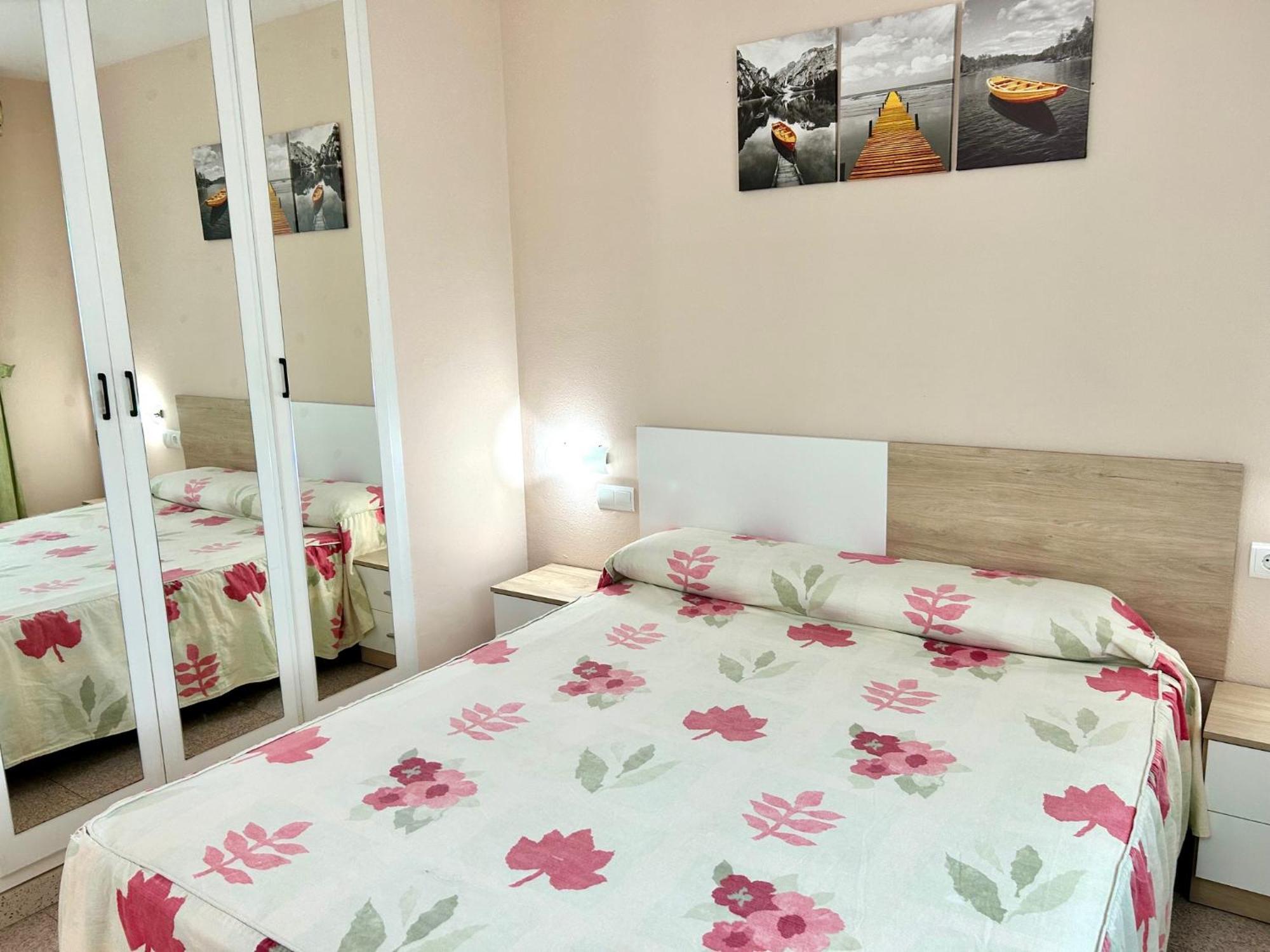 Apartamentos Aventura Salou Esterno foto
